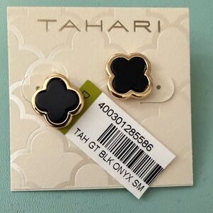 Tahari Classic Style Gold-Tone & Black Clover Stud Earrings NWT ❤️